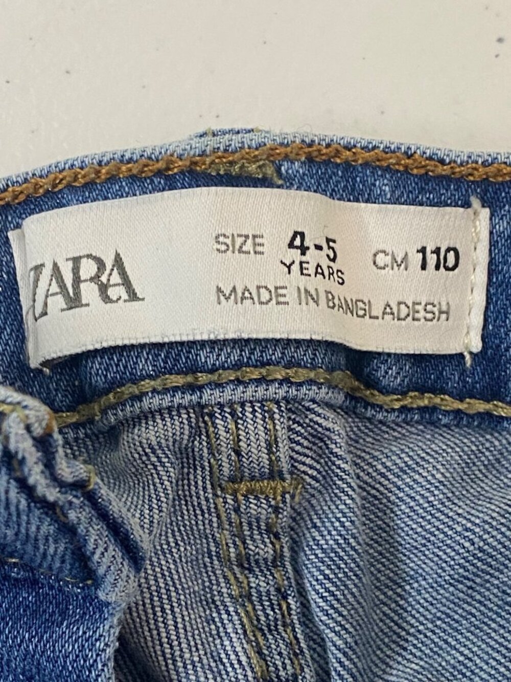 ZARA Kids Denim Shorts Size 4-5 Blue Elastic Waist Casual Jean Shorts - Picture 4 of 4